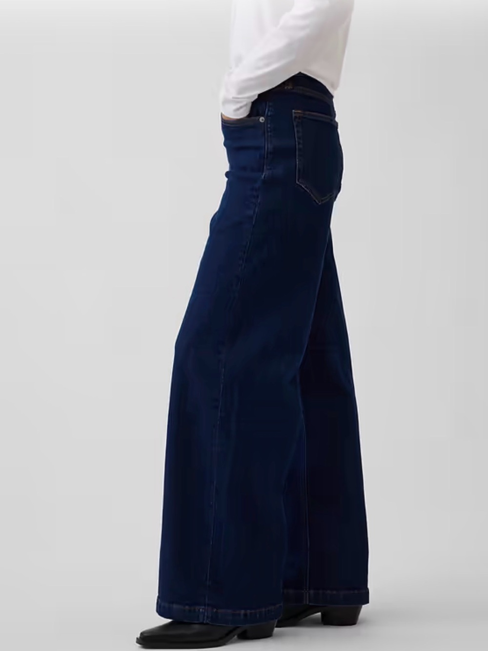 GAP Women’s High-Rise Jeans in Dark Blue Wash
